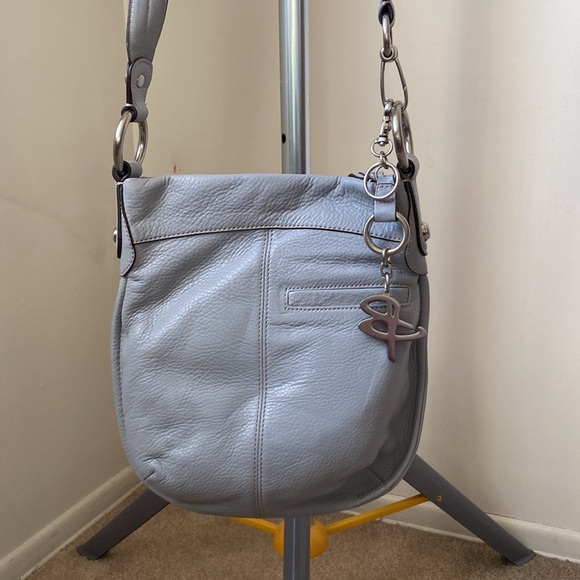 👜 B Makowsky Crossbody Bag - Picture 3 of 5